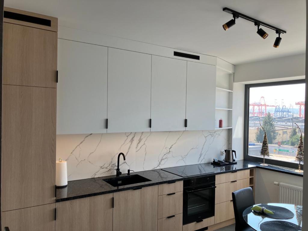 Apartport Nowoczesne Apartamenty グディニャ エクステリア 写真