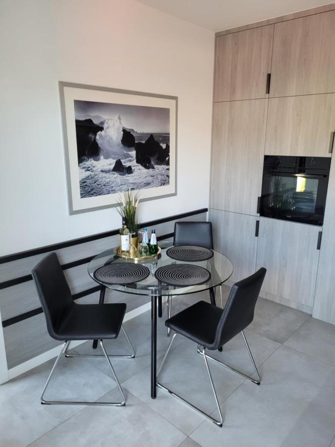 Apartport Nowoczesne Apartamenty グディニャ エクステリア 写真