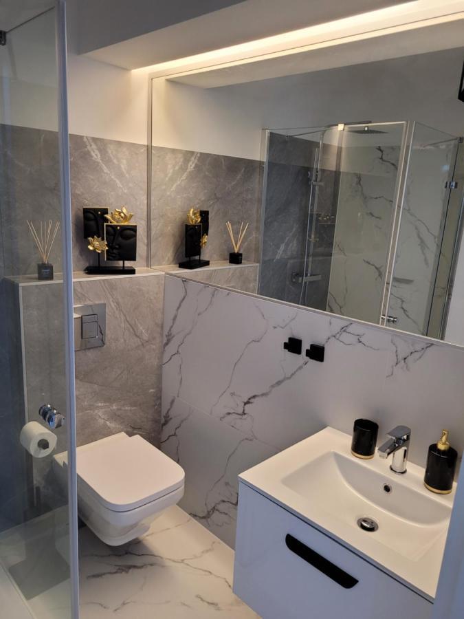 Apartport Nowoczesne Apartamenty グディニャ エクステリア 写真